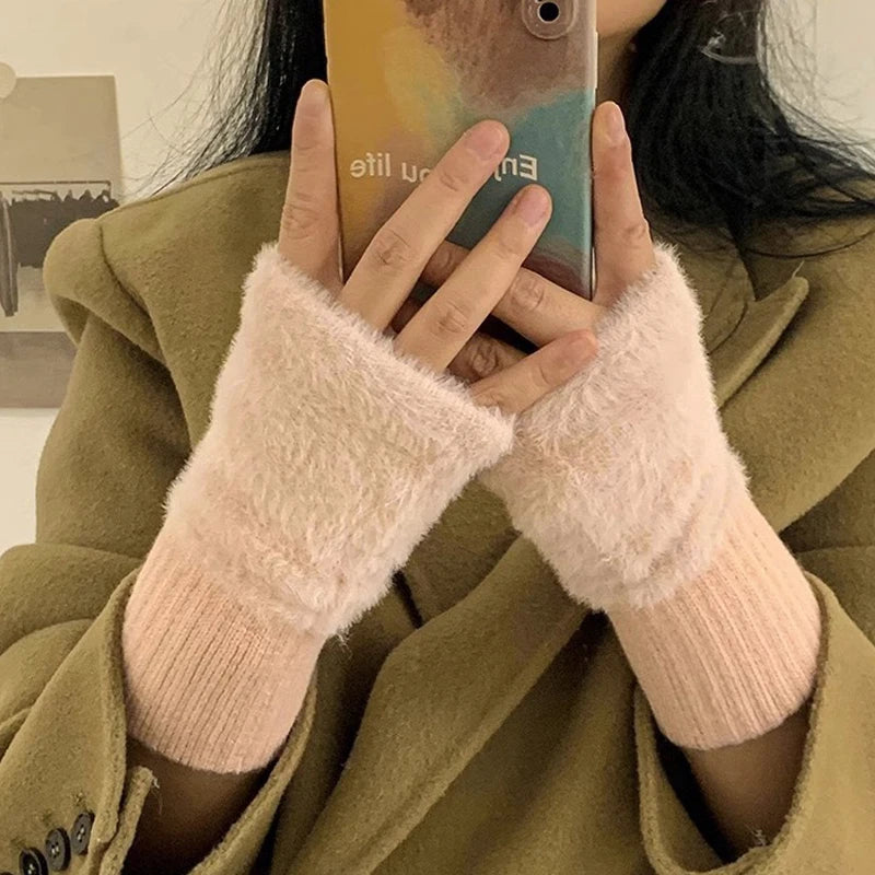 Women's Plush Fingerless Gloves