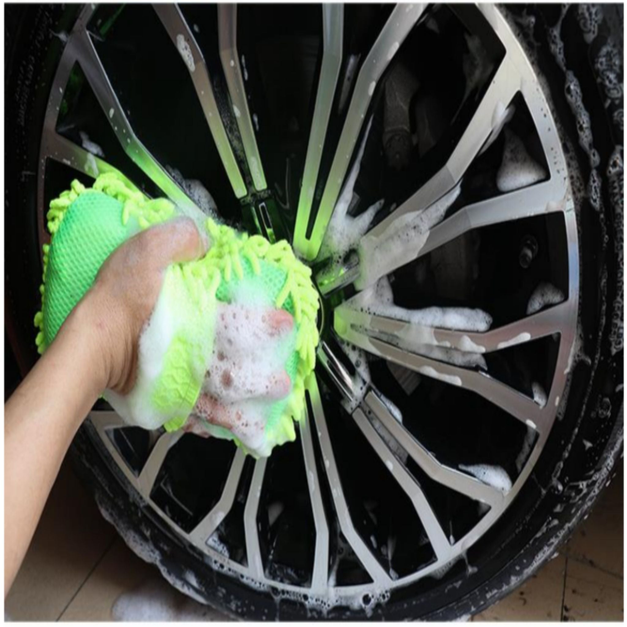Microfiber Car Wash Sponge Mitt for Scratch-Free Cleaning & Detailing - Web Luxes